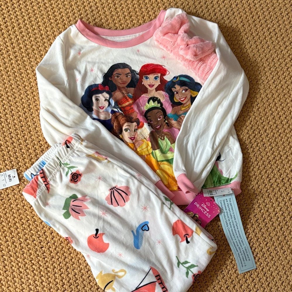 NWT Disney Princess 3 Piece Pajama Set with Pink and White Accents Size 8